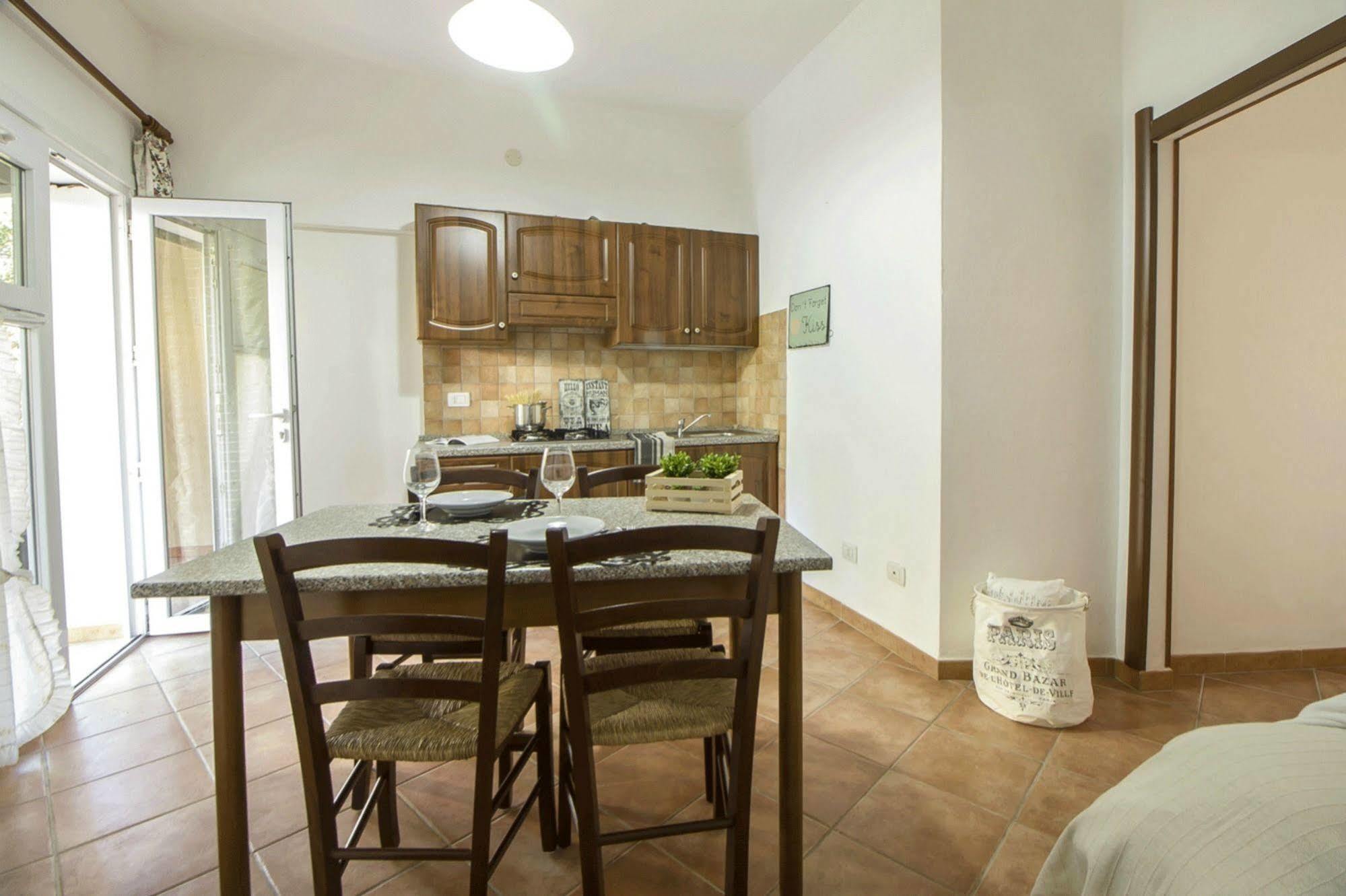 Casa Vacanze Cau - Viale Europa アルゲーロ エクステリア 写真
